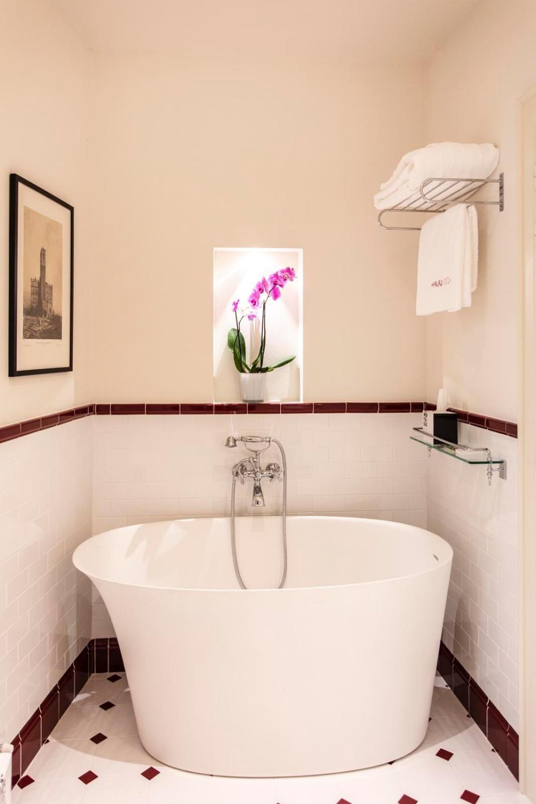 Palazzo Tiglio - A Small Luxury Hotels Of The World San Pancrazio  Экстерьер фото