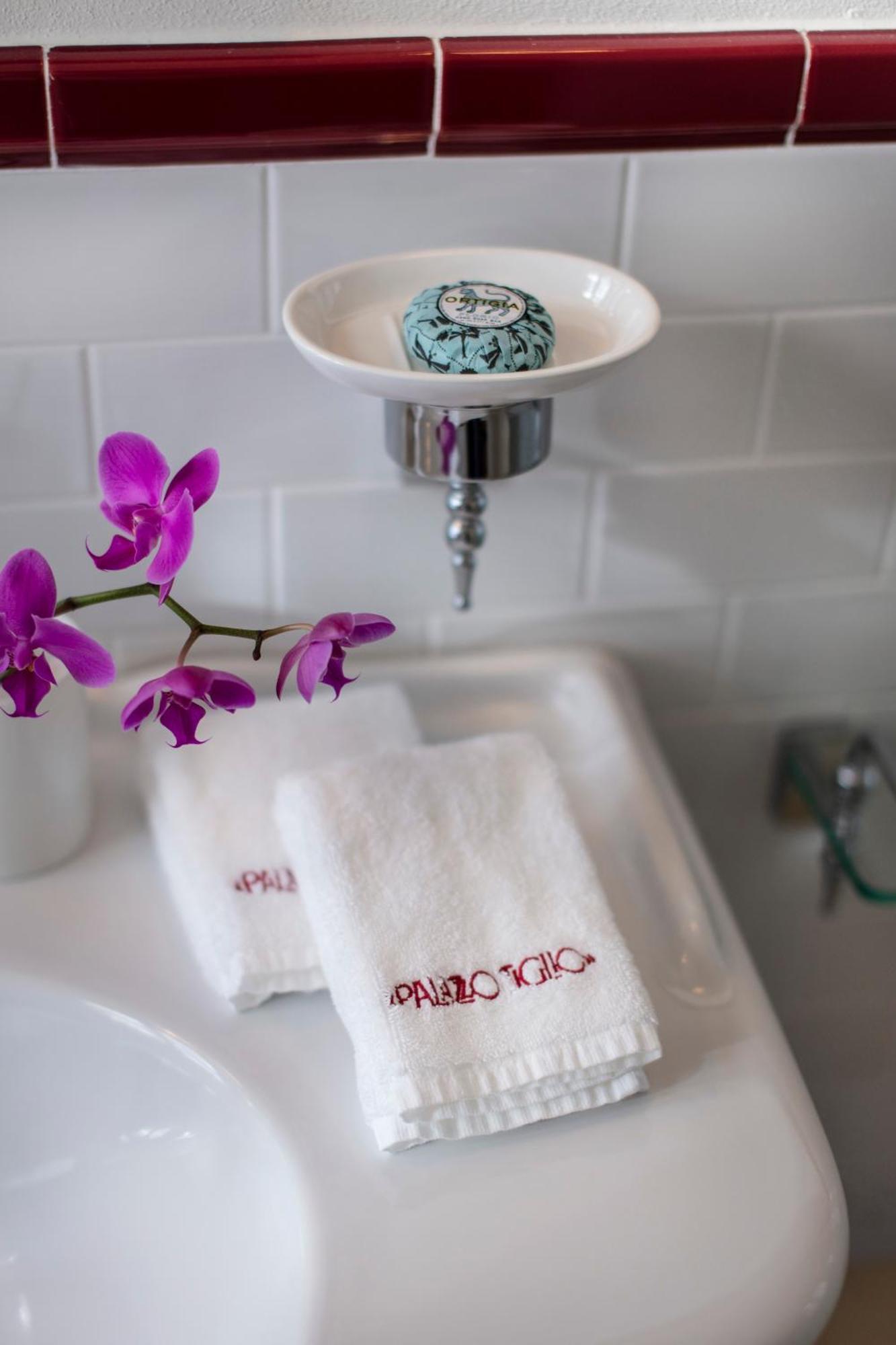Palazzo Tiglio - A Small Luxury Hotels Of The World San Pancrazio  Экстерьер фото